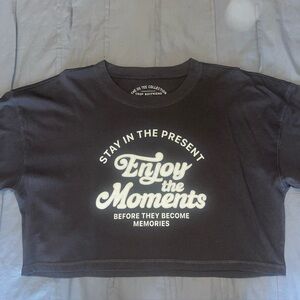 Aeropostale Cropped Boyfriend Tee